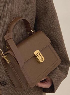 DRYWORLD百搭斜挎包包女2025新款复古手提小方包小众质感单肩包