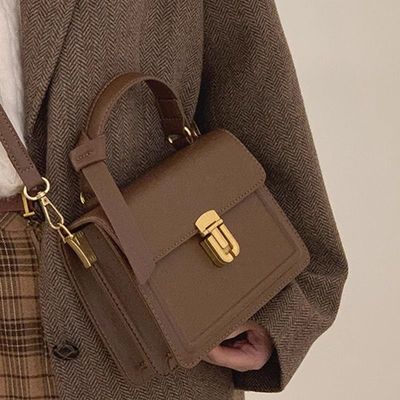 DRYWORLD百搭斜挎包包女2025新款复古手提小方包小众质感单肩包