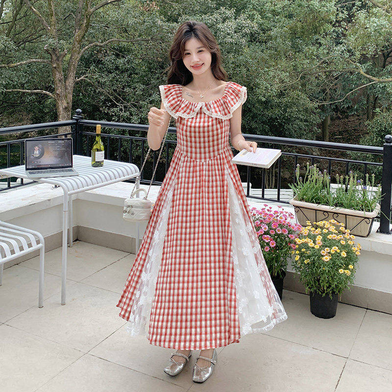蕾丝拼接红色格纹连衣裙女夏2025新款甜美独特漂亮绝美多巴胺长裙，女装连衣裙，浙宝211
