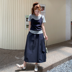 藏青色运动休闲两件套女夏季2025年新款韩系假两件T恤半身裙套装图片
