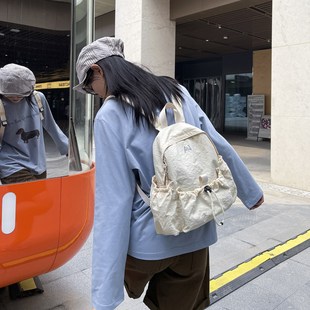 韩系ins风百搭骑行初音轻便大容量双肩包高颜值学生女旅行登山包