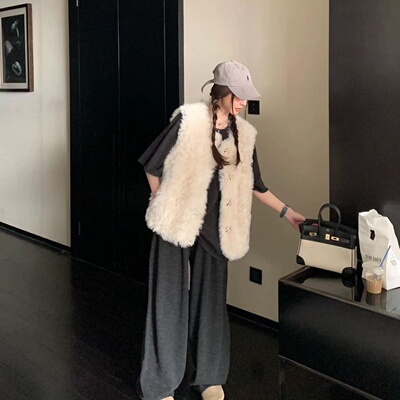 2026秋冬新款羊羔毛马甲外套女
