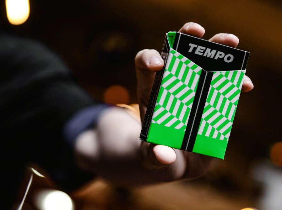 默默纸牌TEMPO系列V2翻盖式牌盒创意条纹设计花切收藏扑克牌图片