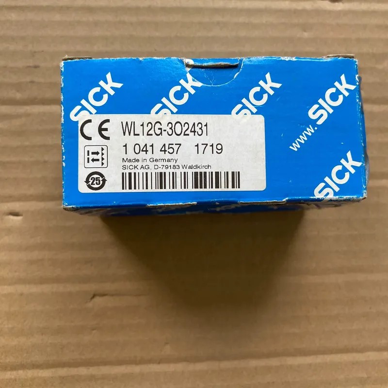 西克光电传感器 ，型号WL12G-3O2431，订货号104