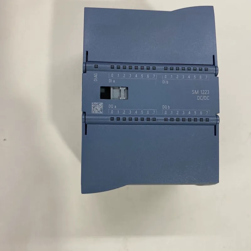 可控制器模块，型号6ES7223-1BL32-0X