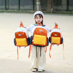 大中小号拼色幼儿园书包潮男童韩版女童轻便双肩包小学生出游背包