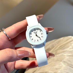 简约数字果冻表女士柔软硅胶百搭可爱风考试用表气质小巧