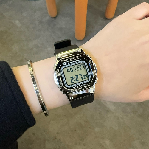 奥迪斯OTS方形电子表休闲夜光防水初高中生户外运动手表简约百搭