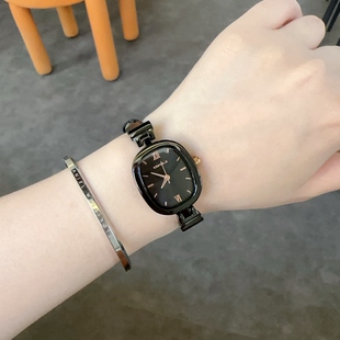 comely品牌休闲手表女士高颜值椭圆小表盘气质轻奢高级感石英表