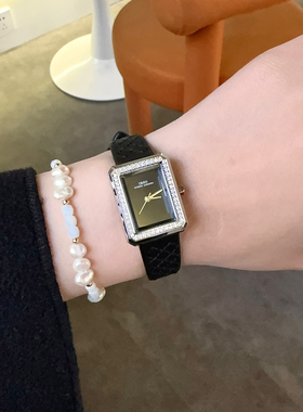 IBSO新款小香风手表女长方形皮带小众气质高级感时尚名牌正品腕表