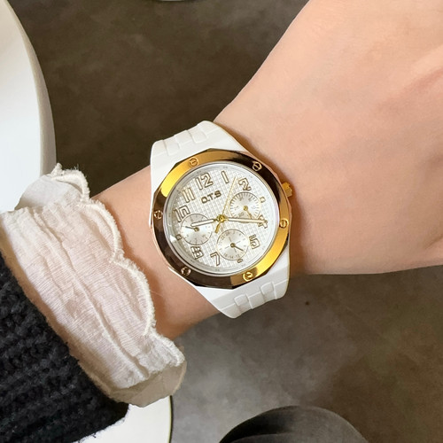 奥迪斯OTS新款运动休闲多功能手表青少年简约六针夜光防水胶带