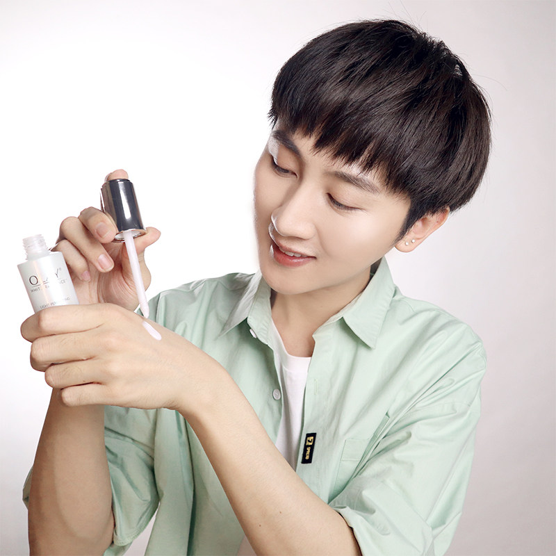 小颠儿  Olay玉兰油光感小白瓶qu斑精华液亮白提亮肤色烟酰胺