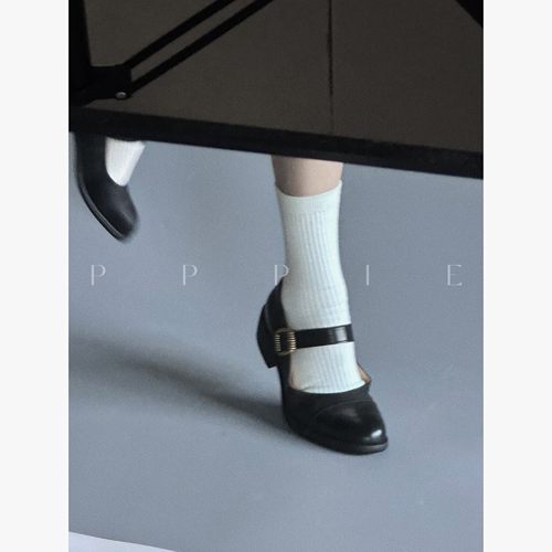 PPPIE 难以拒绝的复古4cm擦色小皮鞋