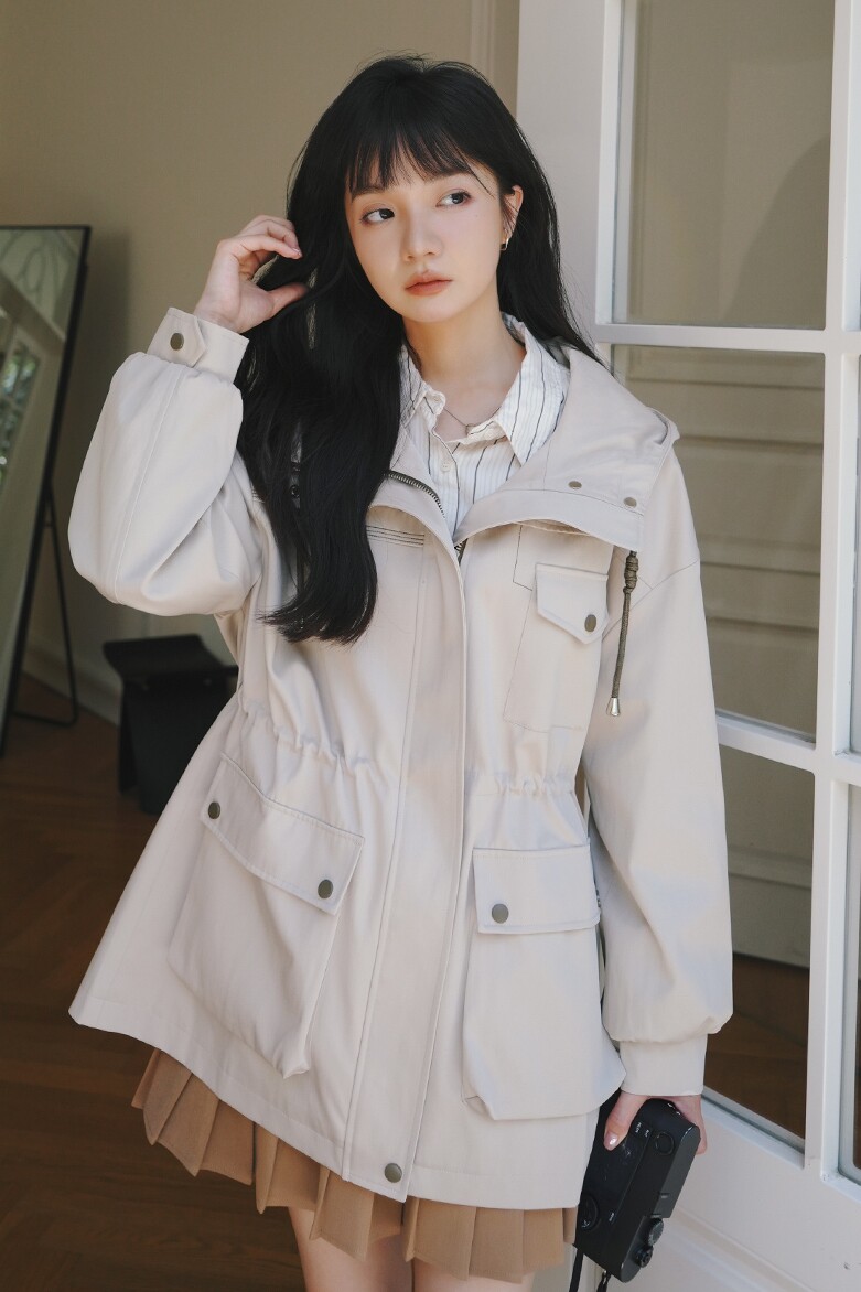 现货2022工装中长款连帽风衣货号812P145K198,女装风衣,时倾STUDIO
