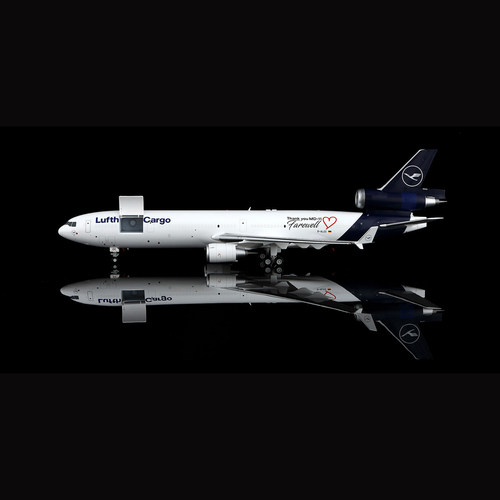SQ Wings 1:200德国汉莎航空 麦道MD-11F D-ALCC 飞机模型 开舱版 - 封面