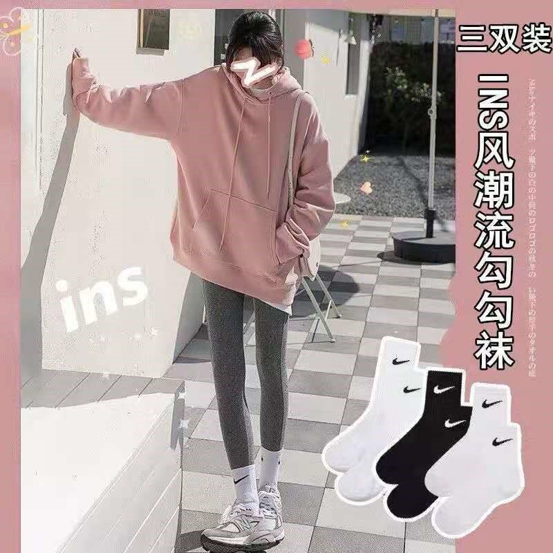 搭配鲨鱼裤的袜子女ins潮配老爹鞋袜i子外穿白色春秋学生中长筒袜