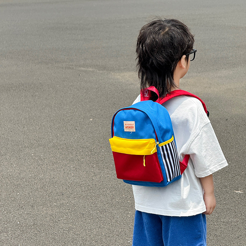 儿童幼儿园书包韩版时尚撞色女童宝宝双肩包潮酷帅气男童外出背包