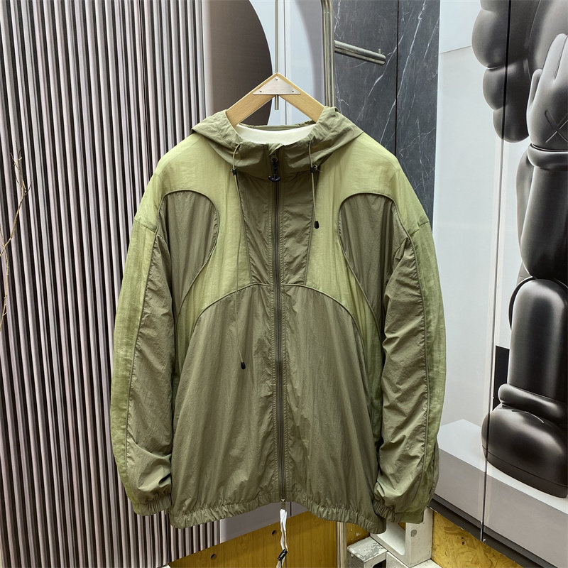 2026夏季新款连帽防晒衣男宽松拼接时尚工装速干外套透气薄款夹克
