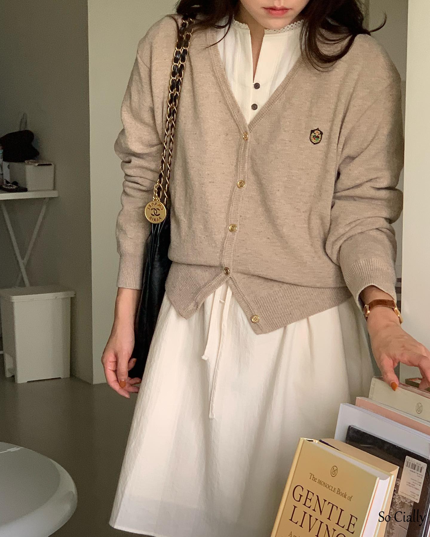 VENIR其他单排扣圆领百搭针织衫