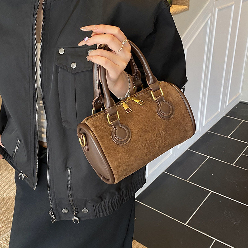 小众设计水桶包包女2025秋冬复古麂皮绒枕头包高级感单肩手提包,箱包皮具/热销女包/男包,水桶包,淘宝优惠券,粉丝福利购,淘宝优惠卷