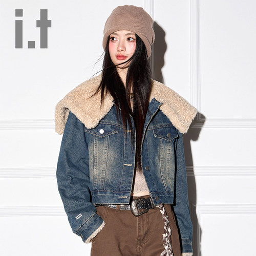 秋冬季it短款CHOCOOLATE休闲风