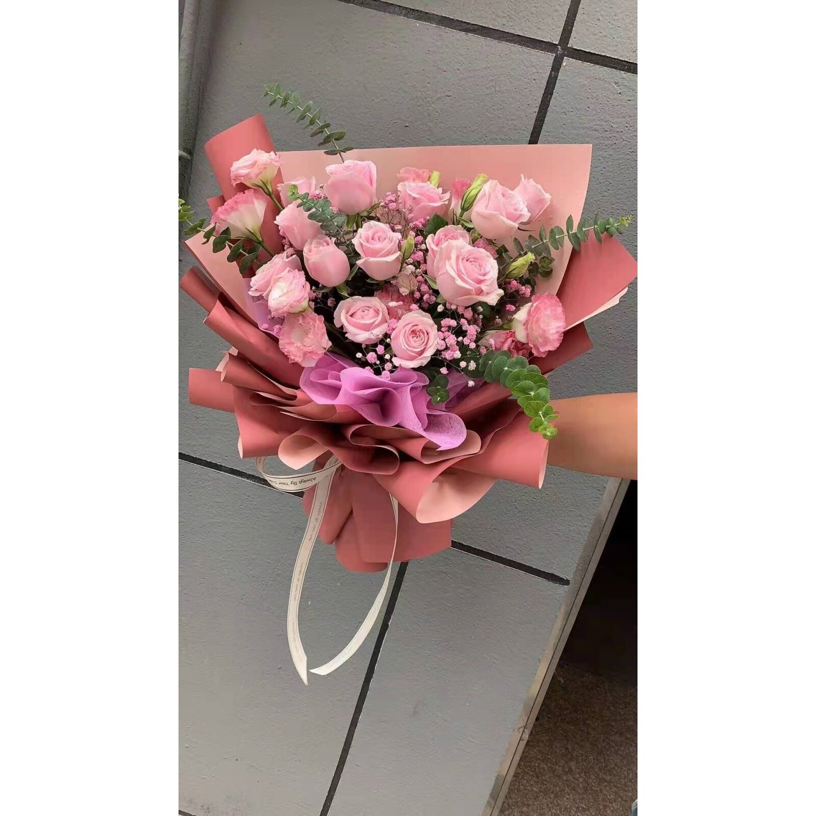 连云港海州区万达广场利群广场吾悦幸福路西小区红玫瑰生日鲜花店