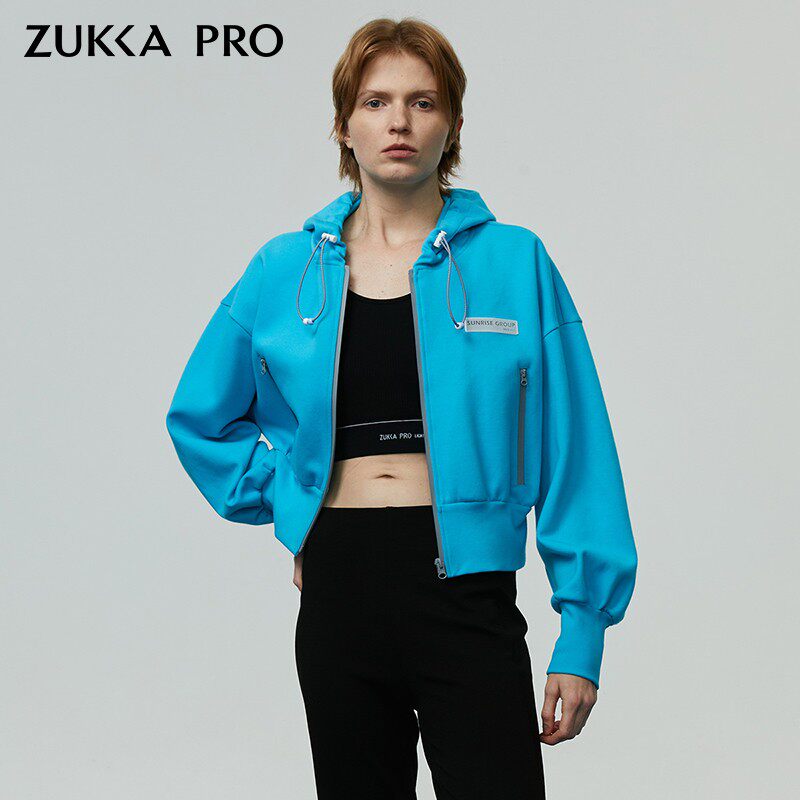 ZUKKA PRO卓卡秋季新款轻奢时尚连帽落肩大袖短外套女