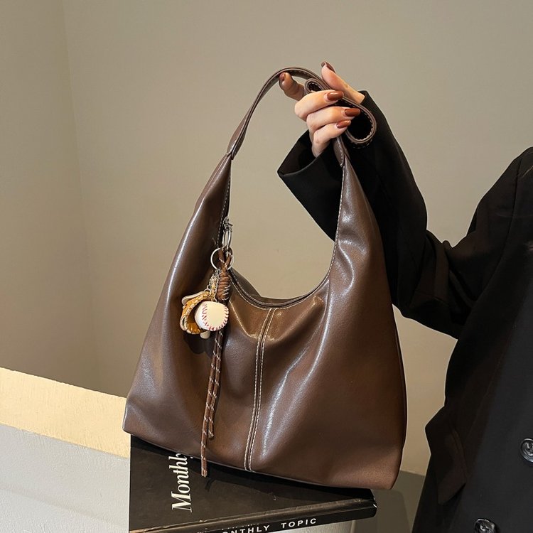 秋冬新款高级感大容量通勤日常包包简约时尚百搭单肩包斜挎包流行