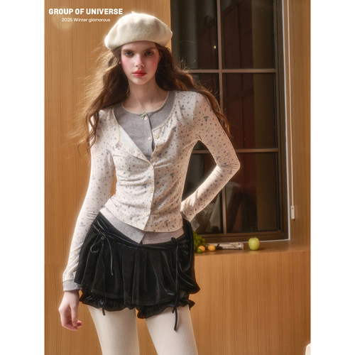 银河万岁“小绒兔”原创印花开衫