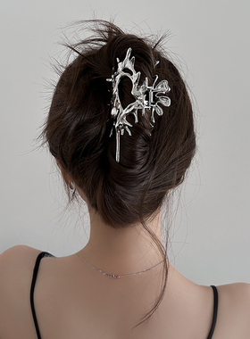 设计感液态金属超大号发夹女2023新款后脑勺盘发个性抓夹气质抓夹