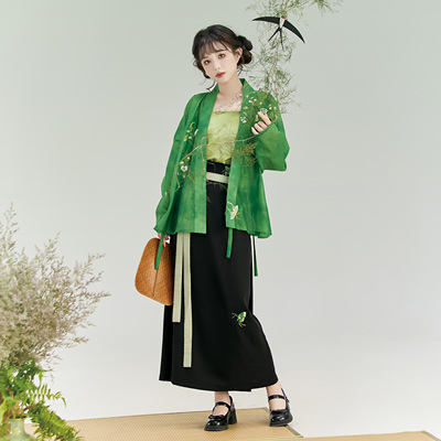 宋飞机袖旋裙绿色简约日常夏汉服