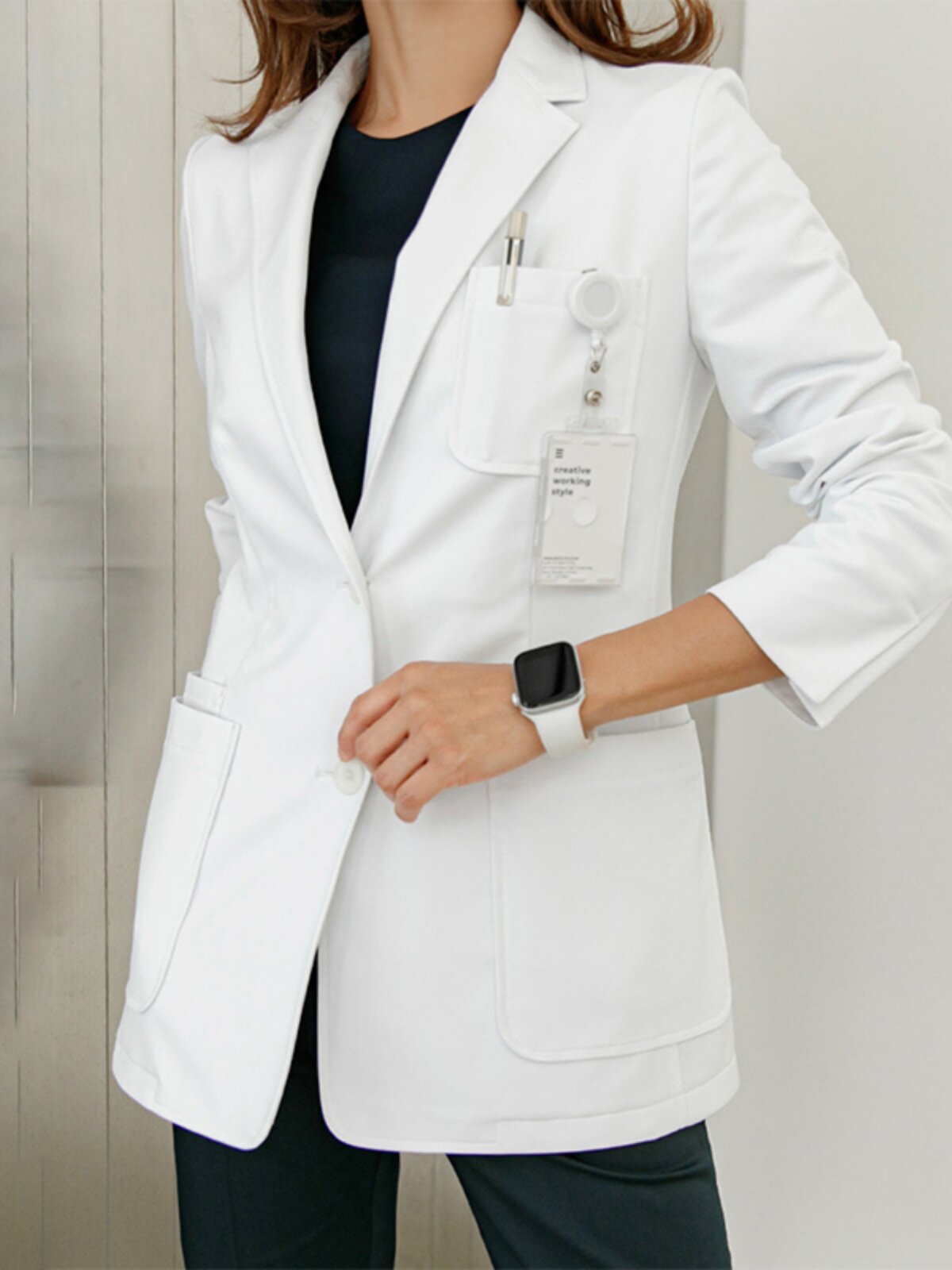 HIGH-END KOREAN VERSION OF THE DOCTORS OVERALLS WHITE COAT LONG SLEEVES FEMALE SLIM DOCTORS UNIFORM MENS KOREAN VERSION OF THE BEAUTY SALON UNIFORM SUMMER