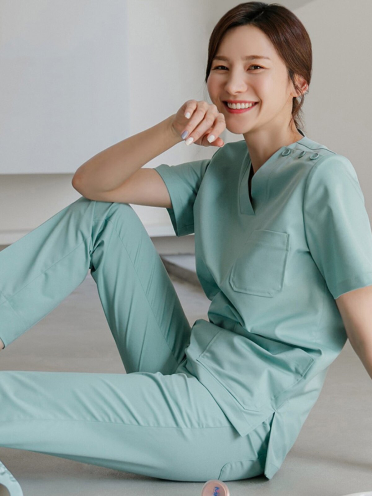 KOREAN VERSION OF 2024 LONG-SLEEVED NURSE UNIFORM SPLIT SUIT FEMALE SHORT-SLEEVED DOCTORS BRUSH HAND SUIT MENS OPERATING ROOM UNIFORM HAND WASHING CLOTHES