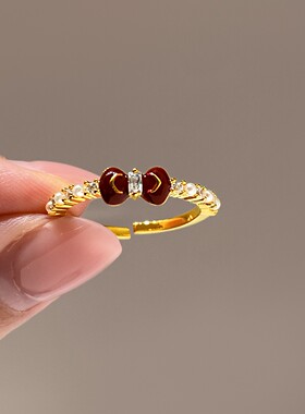 秋冬金色锆石珍珠红色蝴蝶结戒指女复古小众感食指戒轻奢指环