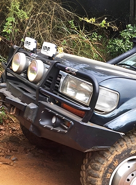 丰田兰德酷路泽4500陆巡LC80改装前杠后杠竞技杠前后防撞杠行李架