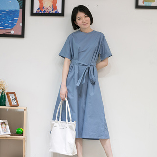 简约纯色法国宽松收腰连衣裙2025新款夏复古裙山本过膝气质夏季女