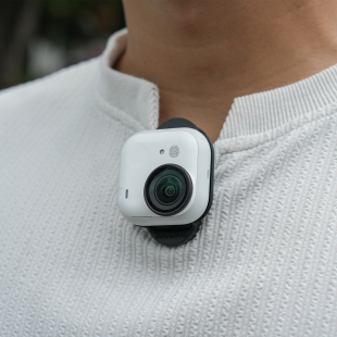适用影石Insta360 Ultra万向背包夹书包帽夹保护框360度调节夹