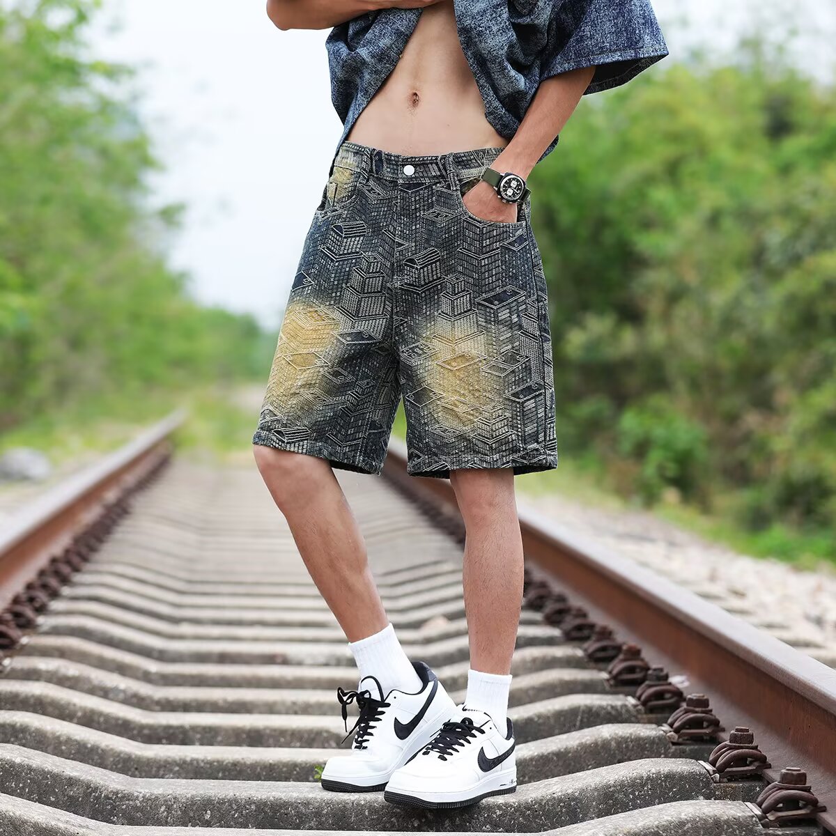 新款男士牛仔裤时尚百搭休闲提花5分裤子男宽松潮流帅气短裤P45图片