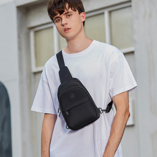 男士 小挎包潮背包单肩包纯色斜肩包胸包潮牌日系挎包 斜挎包男新款
