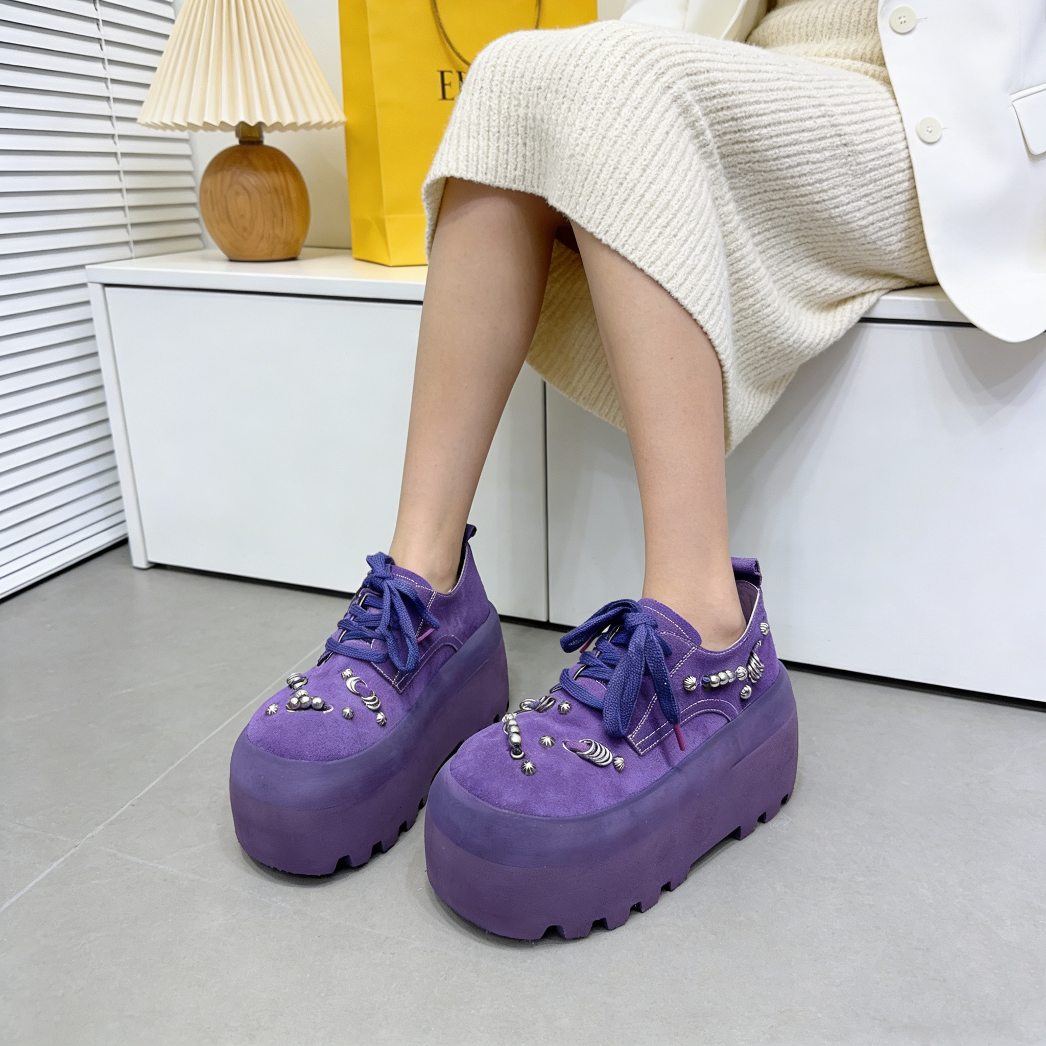 真皮牛皮磨砂系带铆钉厚底松糕高跟小个子8cm勃肯鞋休闲面包鞋女