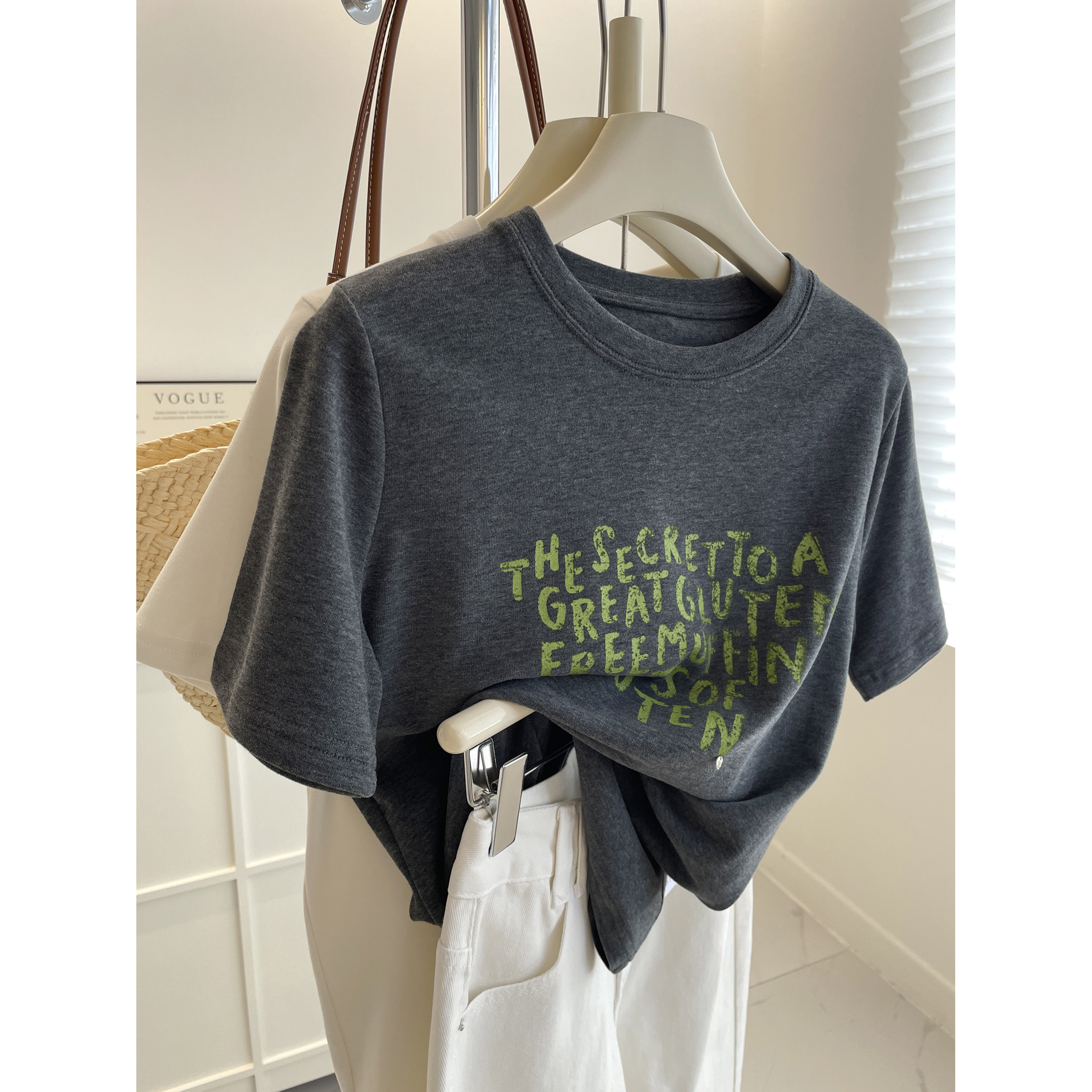 复古绿色字母~深灰色短袖t恤女！春夏气质百搭磨毛棉圆领休闲Tee