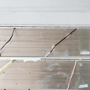 海信LED55K7100UC灯条RSAG7.820.6650 铝SSY-1156423-A 一对铝块