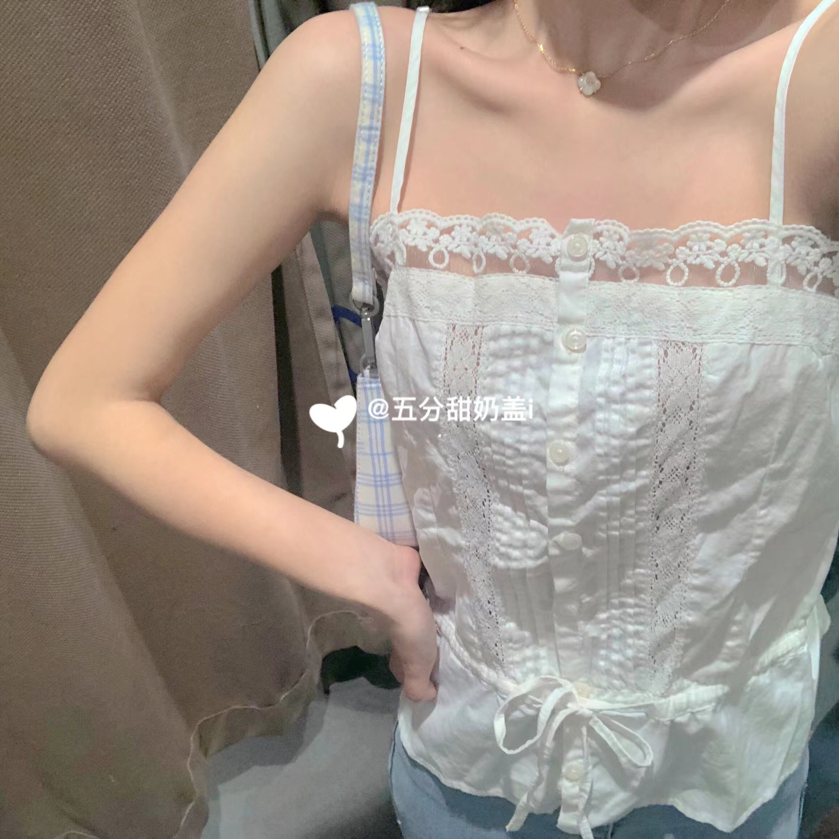 一字领花边背心女