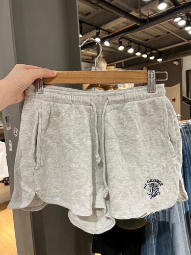 纯棉龙刺绣短裤女