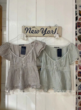 Brandy Girl新款齐扣荷叶边V领泡泡袖衬衫bm纯棉松紧腰上衣女