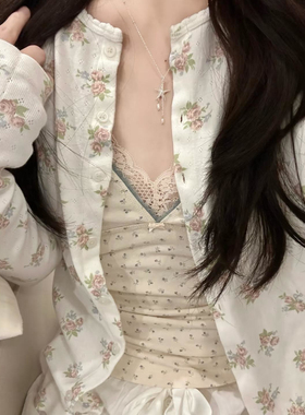 brandy bm官网新款粉色超好看碎花长袖圆领T恤女外搭纽扣开衫