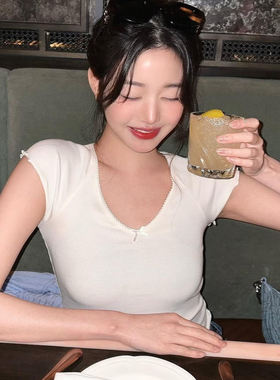 Brandy Girl官网乳白色花边蝴蝶结短纯棉bm短袖T恤女夏季上衣