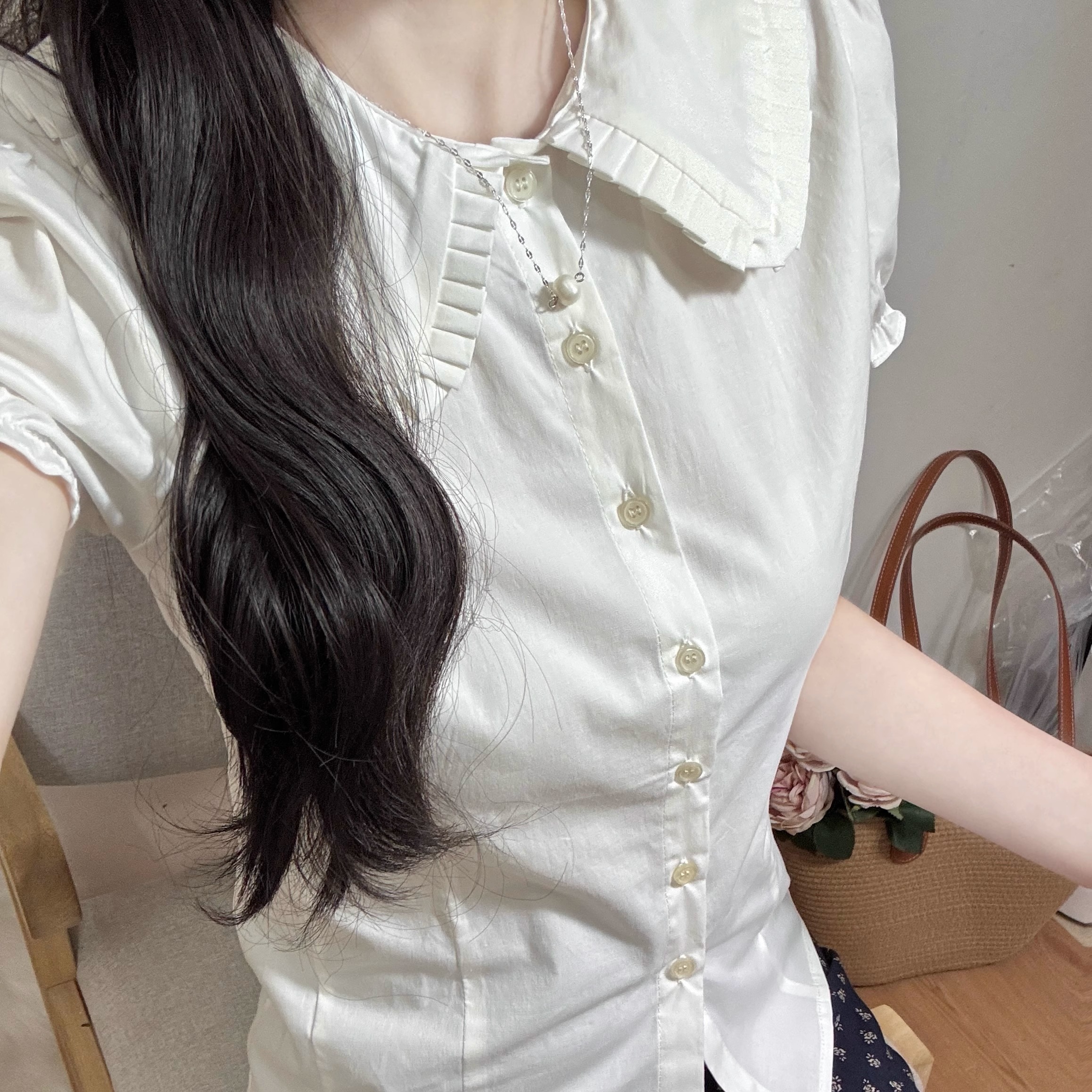 美式学院风白色短袖衬衫