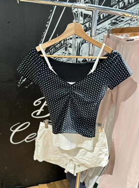 Brandy girl bm芭蕾风黑色爱心印花V领纯棉短袖T恤