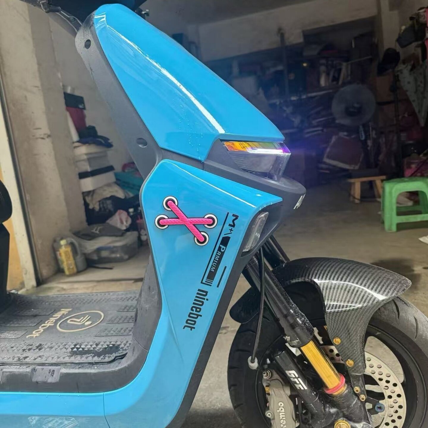 适用九号M95c M85c M3 N3 Nzmix Mz130电动车贴纸立体鞋带装饰件